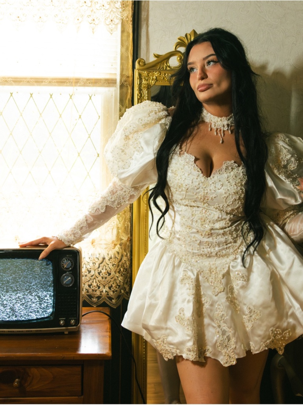 Upcycled 80s Vintage Wedding Mini Dress with Puff Sleeves and Pearl Lace Choker - Picture 7 of 10